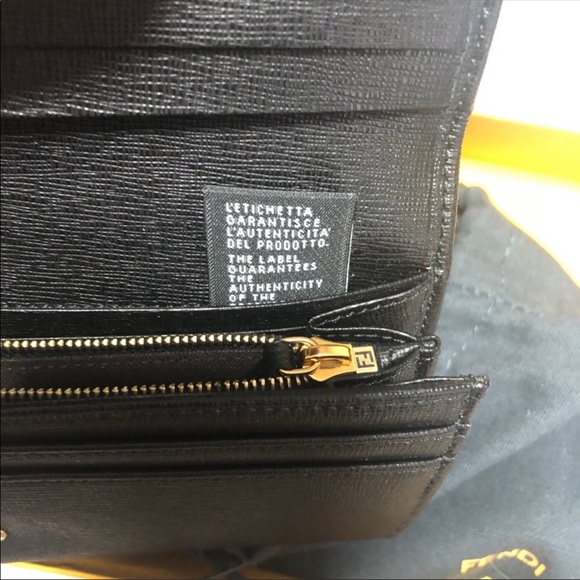 Black Fendi leather wallet - Picture 6 of 7